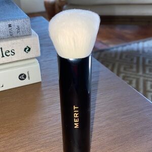 MERIT Blending Brush No. 1~ Brand new